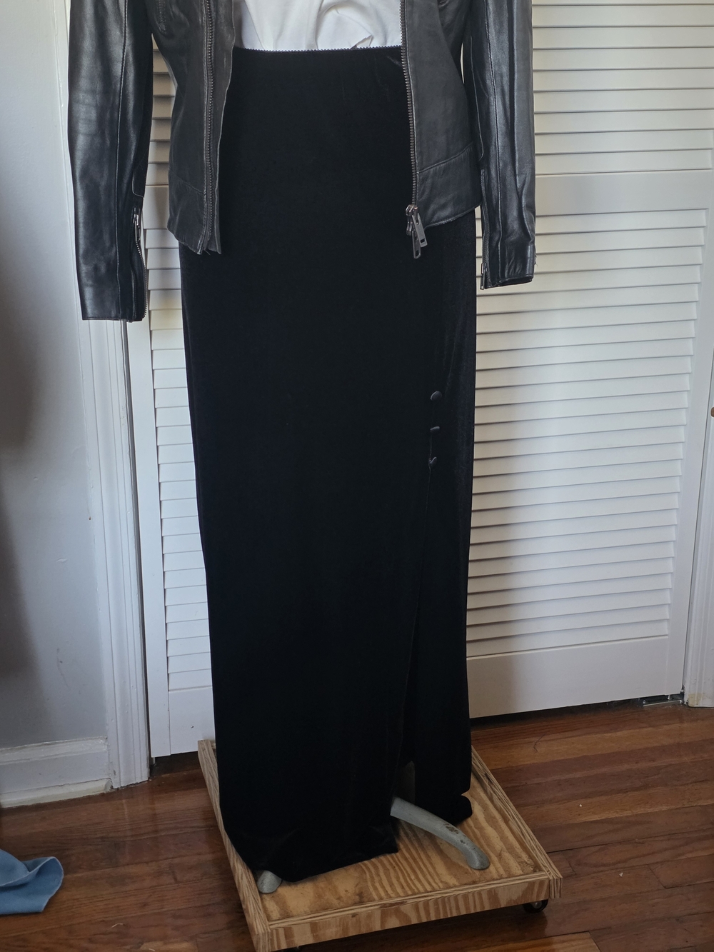 Alex Evenings Black Velvet Maxi Skirt Side Slit Button Detail Plus 1X